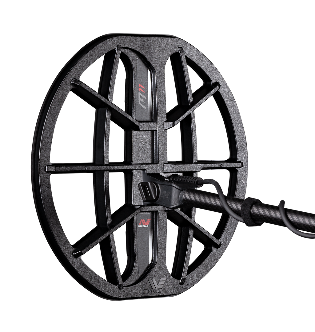 Minelab Manticore Metal Detector With Pro Find 40 PinPointer